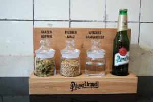 Pilsner Urquell POSM Design Stil Manipulation 2014