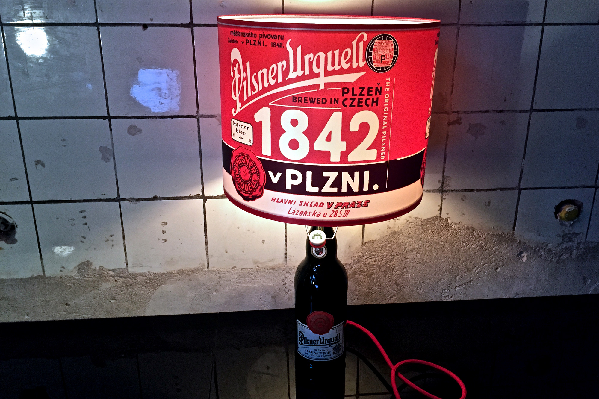 Pilsner Urquell POSM Design Stil Manipulation 2014